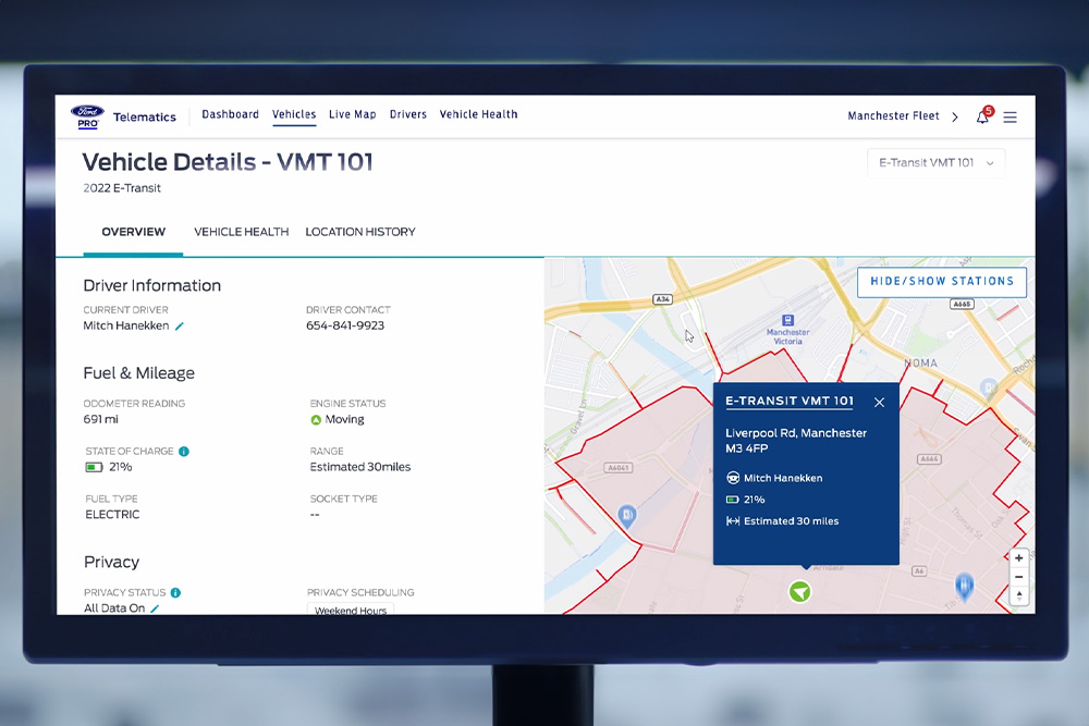 Un tableau de bord affichant la fonction de suivi de flotte GPS de Ford.